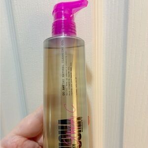 UOMA Natural Cleansing Oil